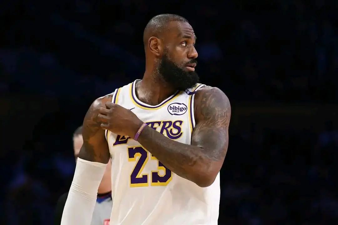 开云体育下载-包含湖人豪取胜利，战绩再度升至西部前四的词条