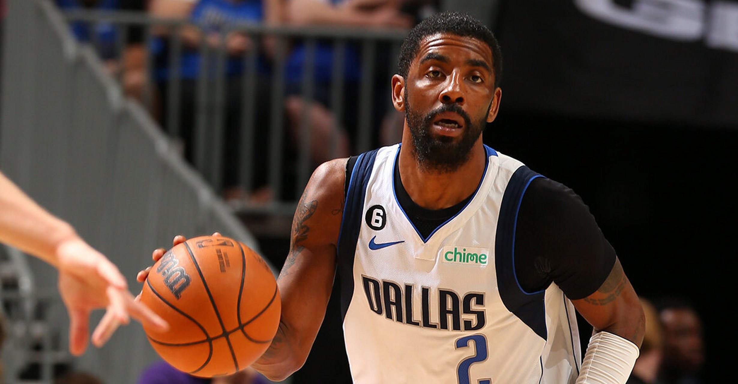 黄蜂爆冷快船，欧文爆发神勇