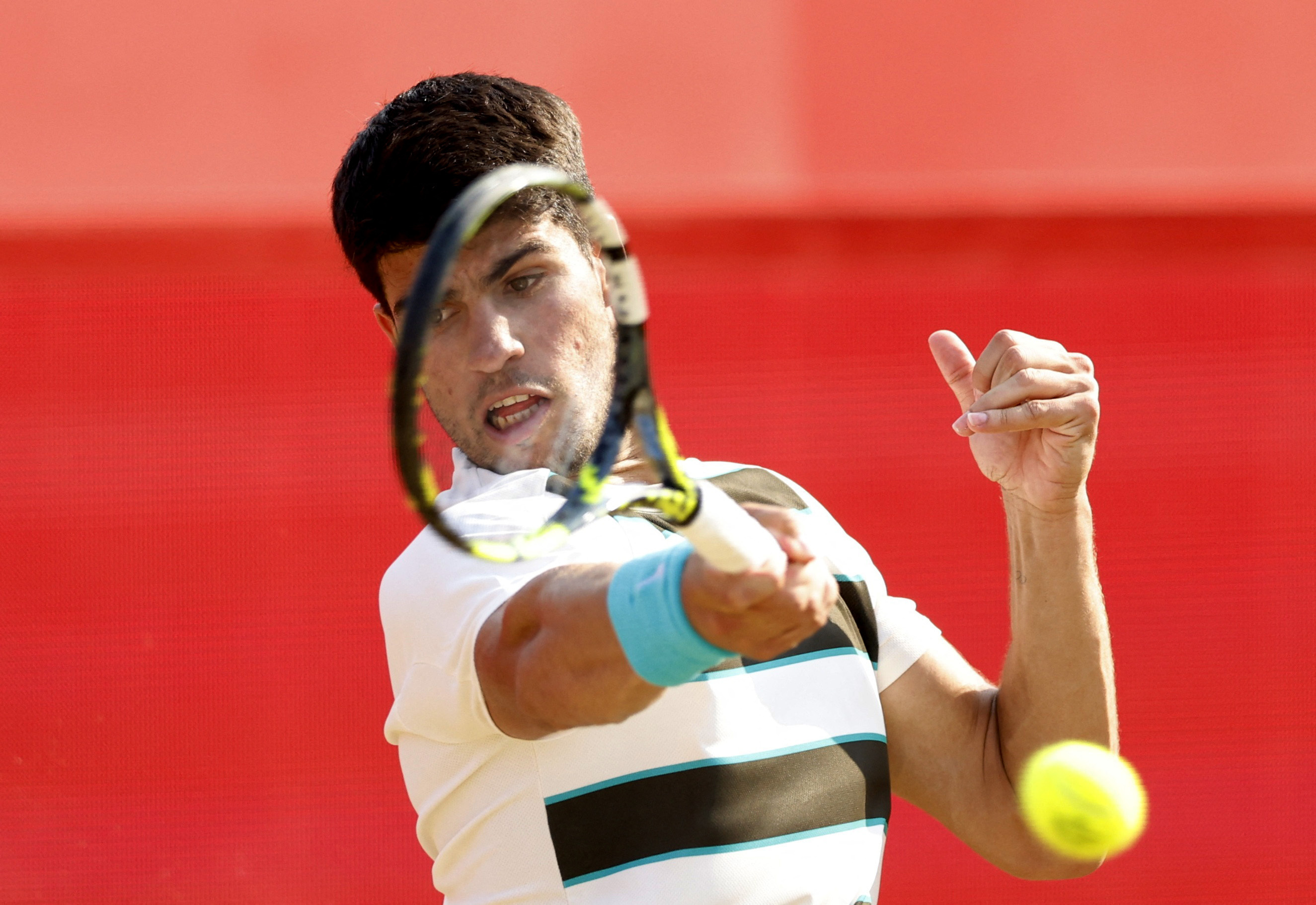 开云APP-意大利网球队逆转日本网球队，阿尔卡拉斯惊艳世界