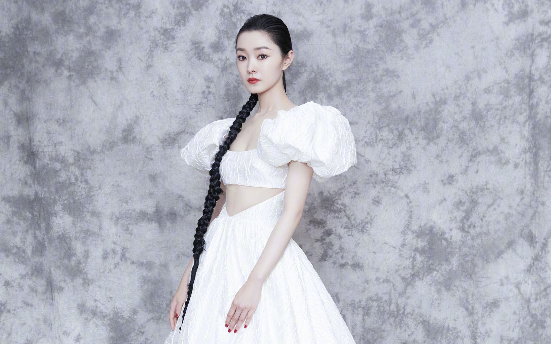 莫兰特撕裂防线引爆末节狂潮，快船窒息防守带走北京队