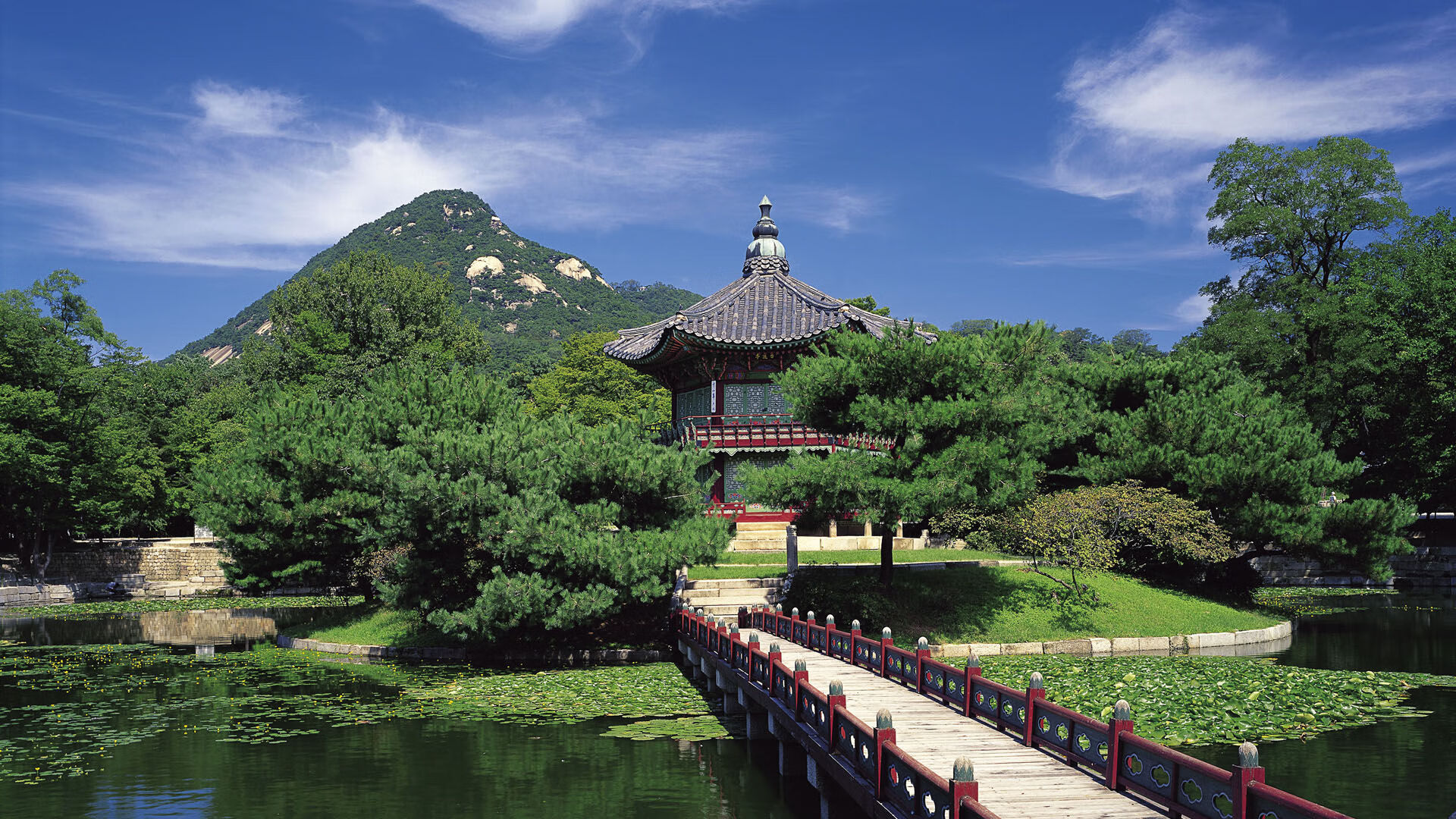 绿茵博弈论，从英超争冠乱局到南美血拼的生存计算