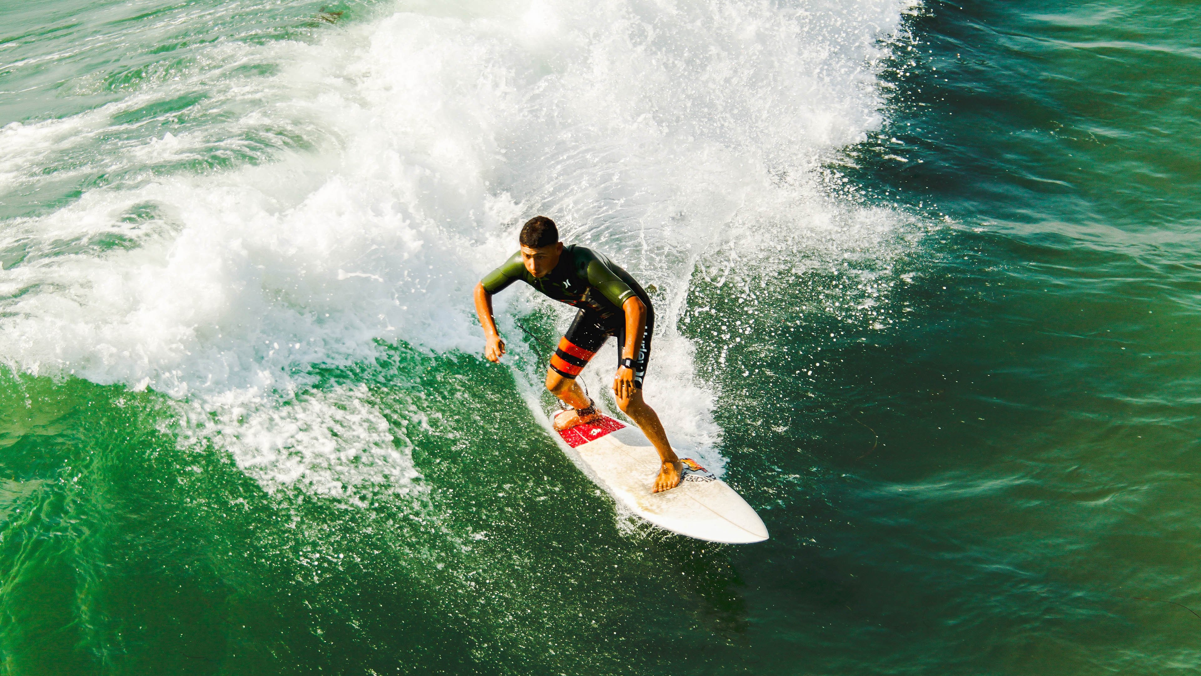 赛场双城记，当NBA总决赛的聚光灯遇到土耳其足球的狂想