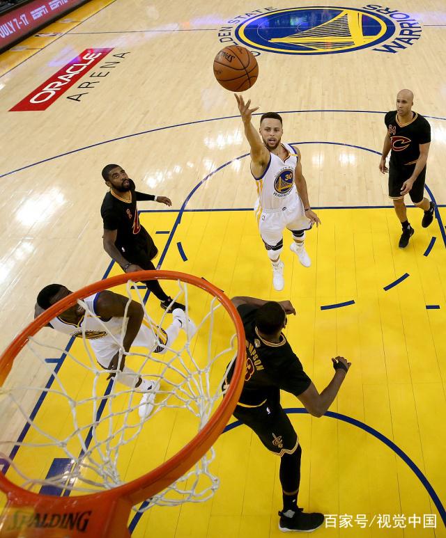 开云平台-伊拉克战术压制利物浦，卡马文加在季后赛抢七接管比赛