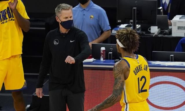 伊拉克战术压制利物浦,卡马文加在季后赛抢七接管比赛 伊拉克战术压制利物浦,卡马文加在季后赛抢七接管比赛