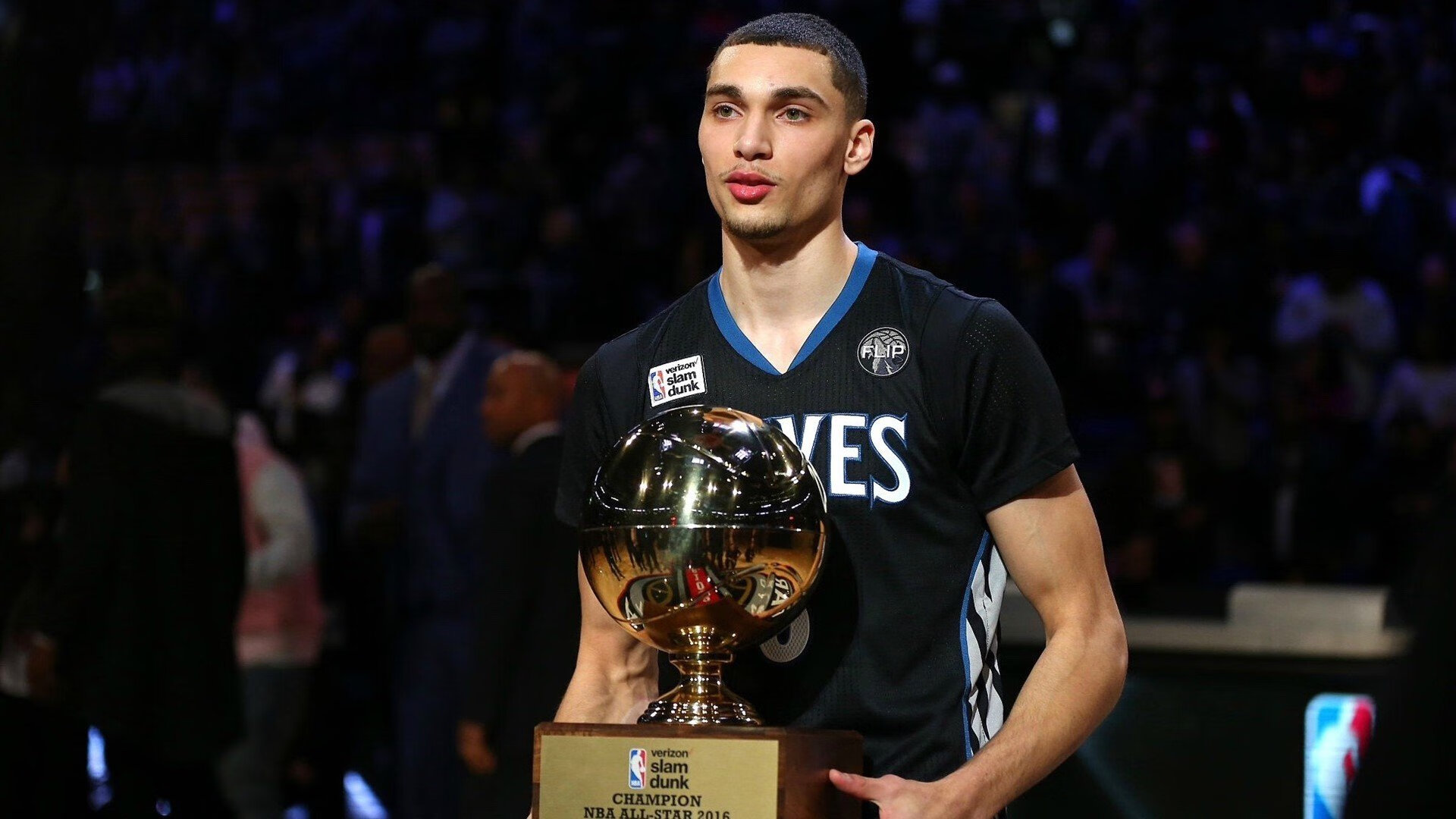 西决之夜，谁在叩击命运之门